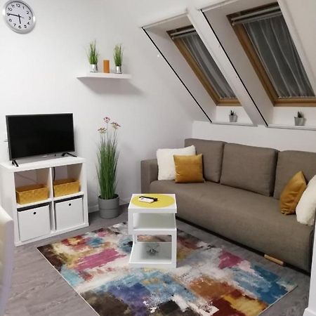 Appartement Salvus Apartman à Eger Extérieur photo